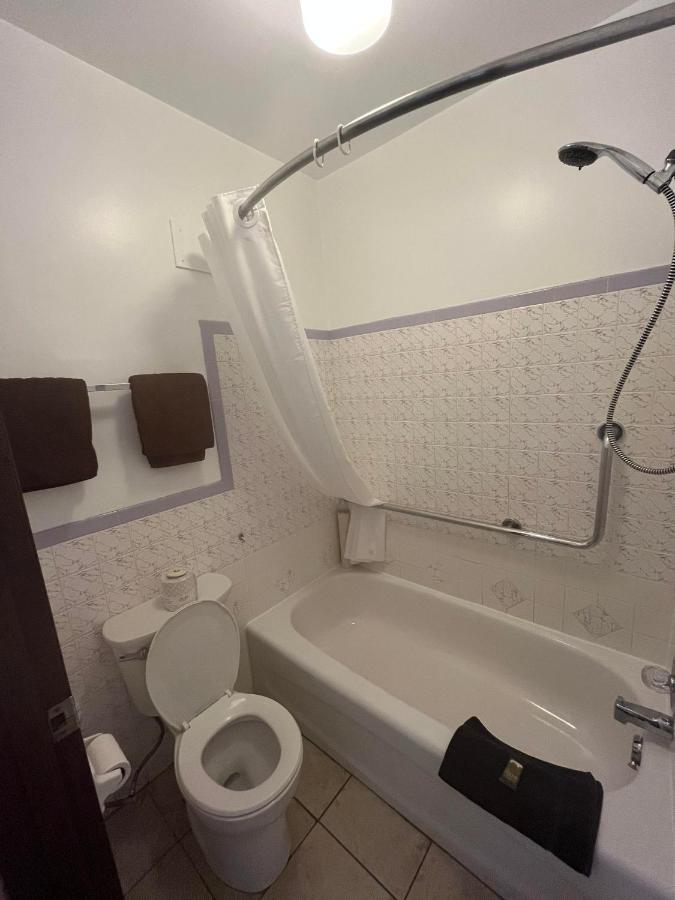 Holiday Motel Sault Ste. Marie Zewnętrze zdjęcie