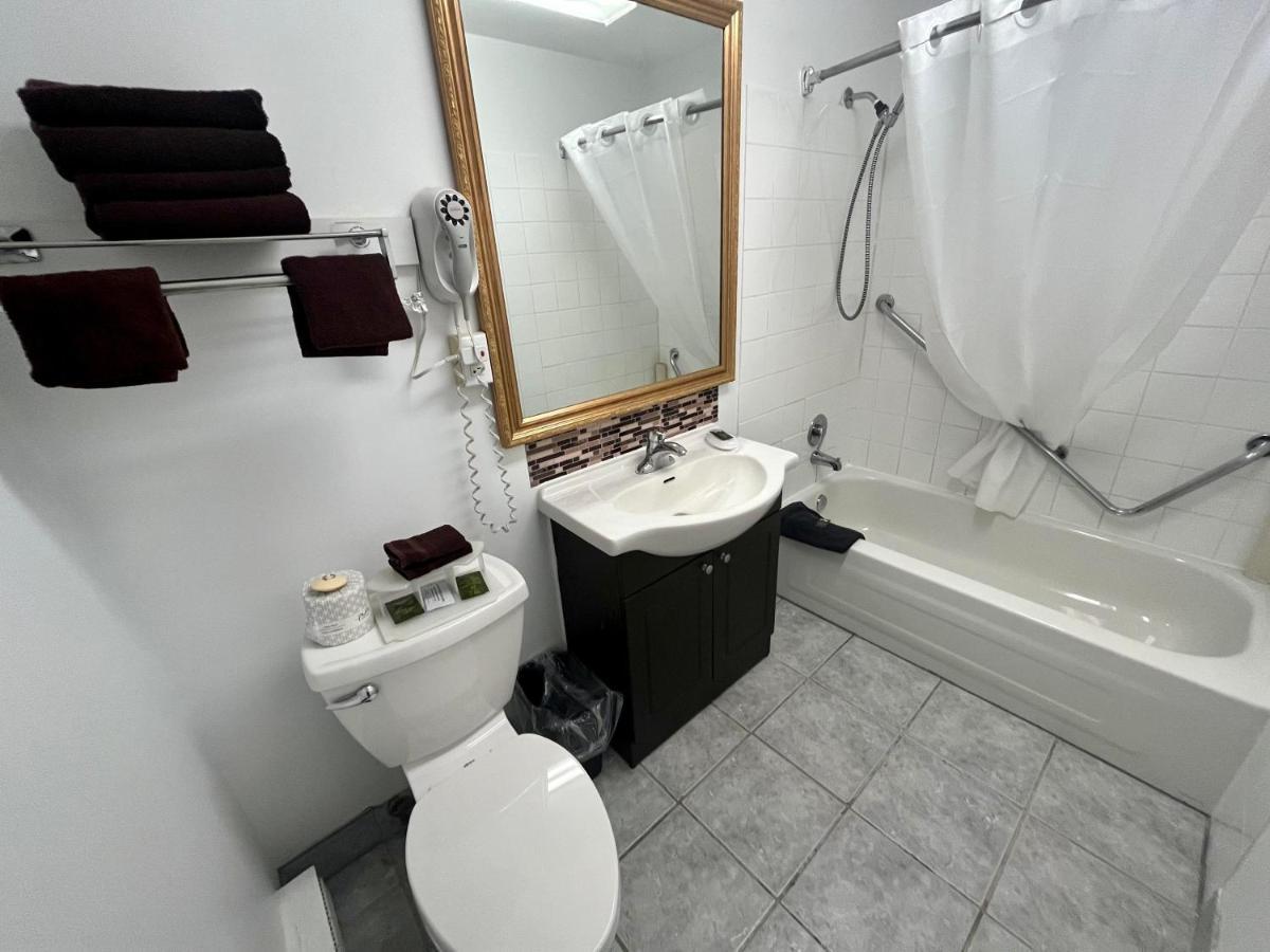 Holiday Motel Sault Ste. Marie Zewnętrze zdjęcie