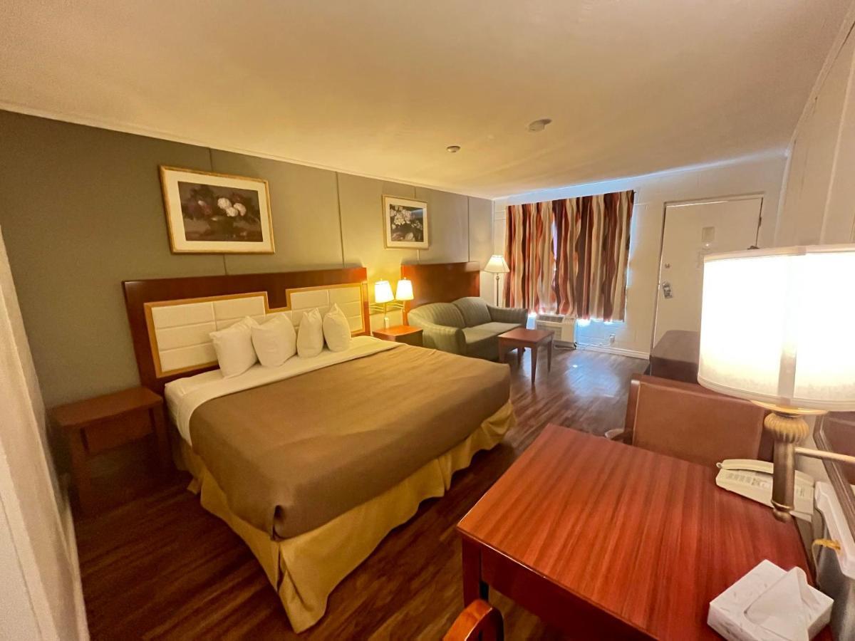 Holiday Motel Sault Ste. Marie Zewnętrze zdjęcie