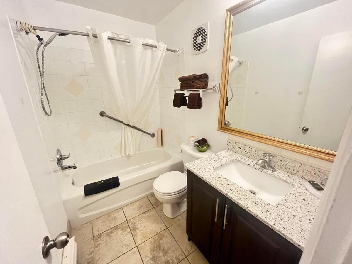 Holiday Motel Sault Ste. Marie Zewnętrze zdjęcie