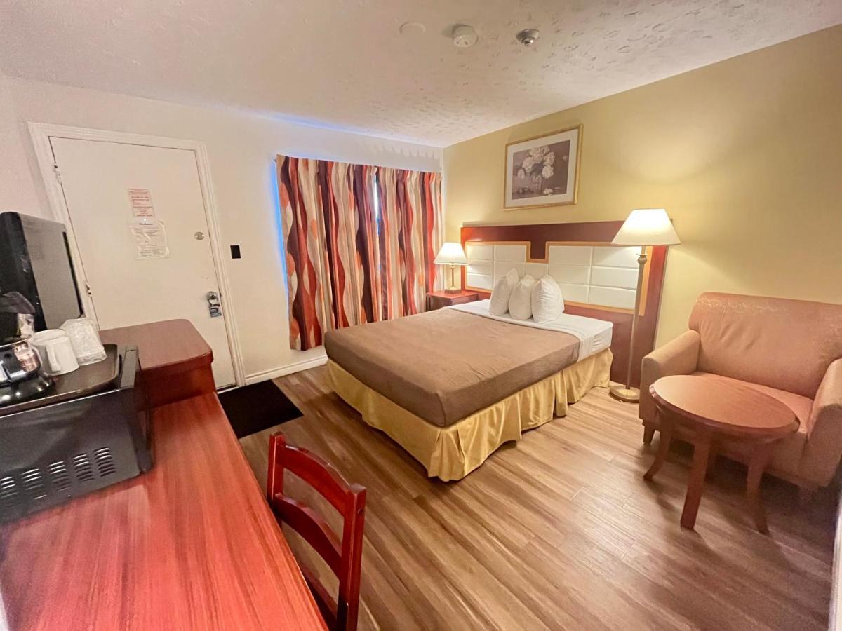 Holiday Motel Sault Ste. Marie Zewnętrze zdjęcie