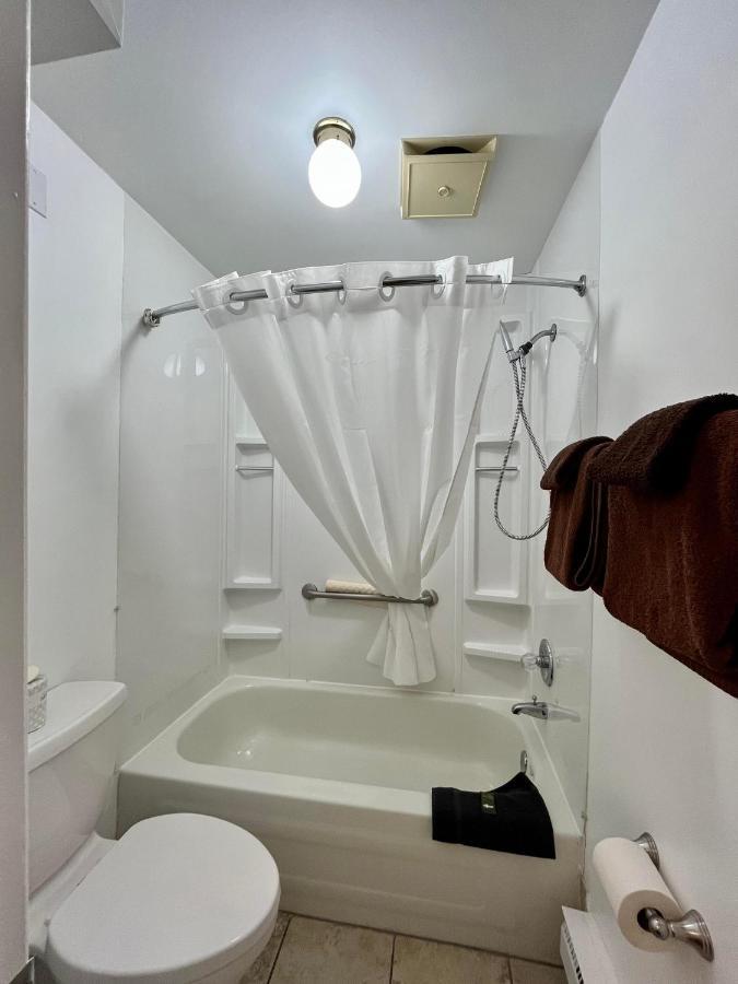Holiday Motel Sault Ste. Marie Zewnętrze zdjęcie